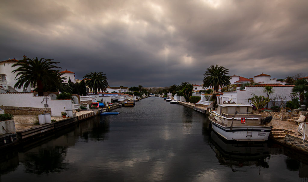 dia de lluvia en empuriabrava