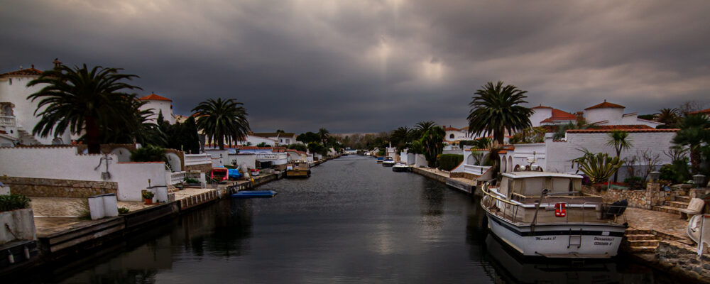 dia de lluvia en empuriabrava